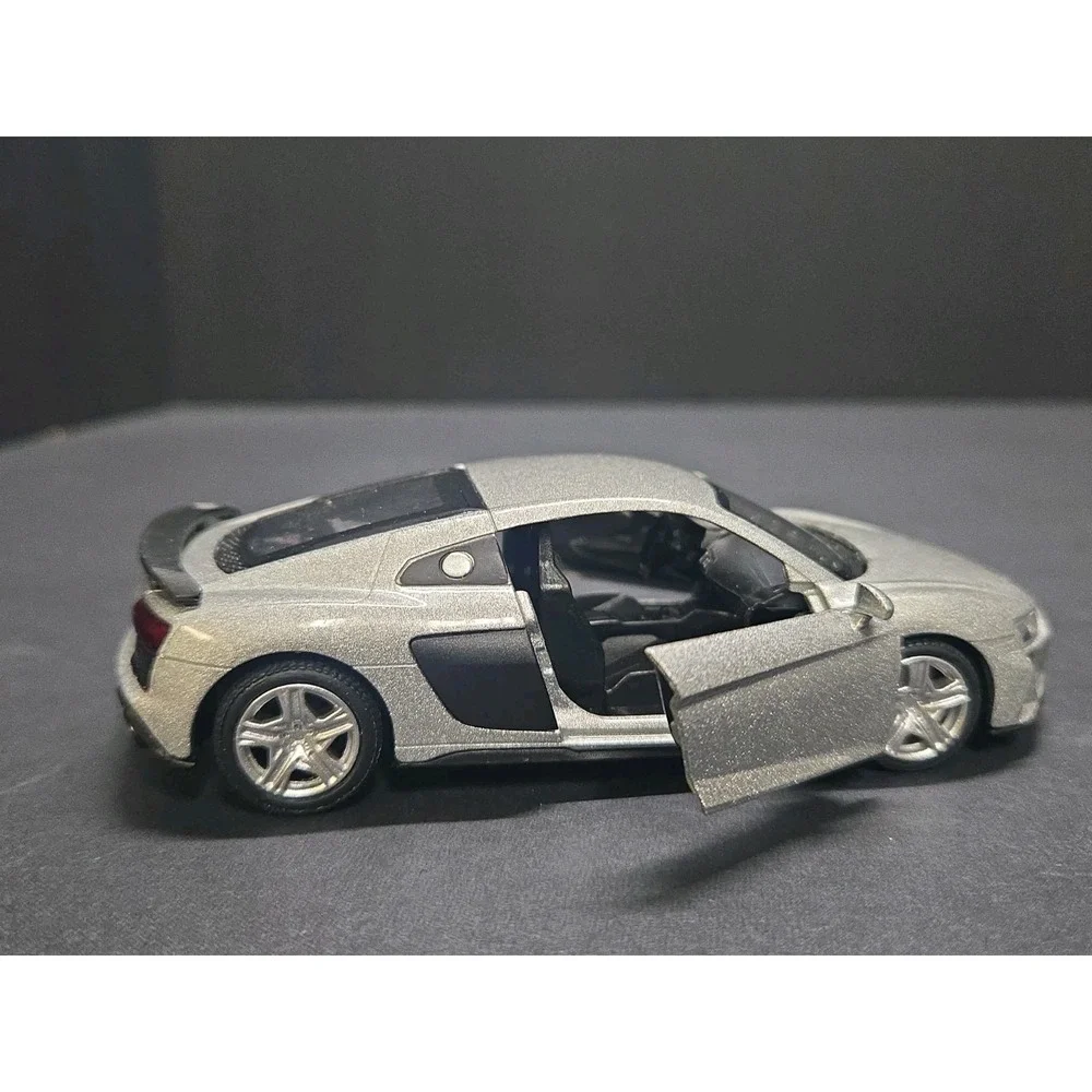 Audi R8 Coupe Silver Diecast Model Car 1:36 JFL Enterprises‎ Made in China